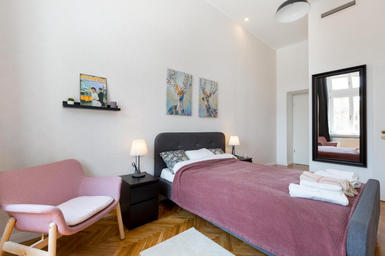 Royal Ferenciek Apartment บูดาเปสต์ ภายนอก รูปภาพ
