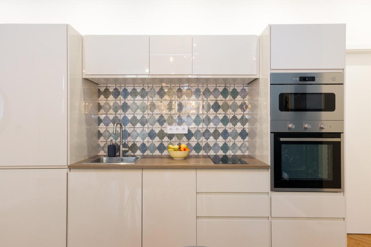 Royal Ferenciek Apartment บูดาเปสต์ ภายนอก รูปภาพ